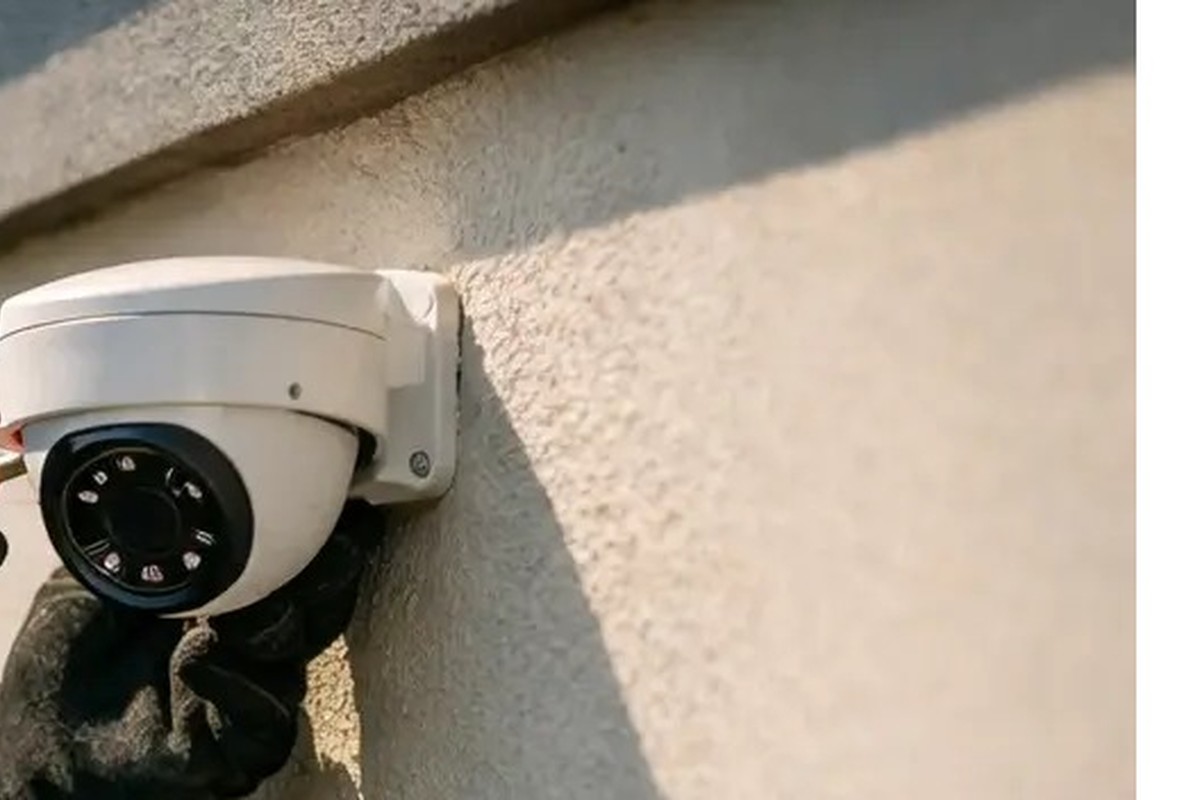 CCTV and electric fence service equipment